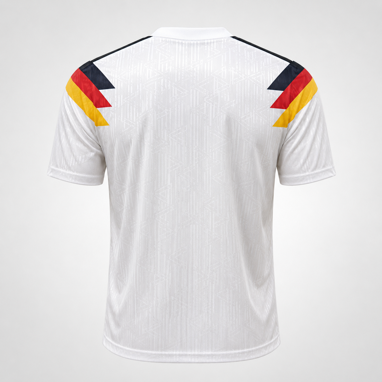 Queima de Estoque - Camisa Retrô Alemanha 1990 - Tamanho M